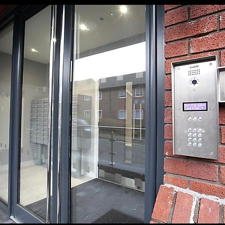 Mnitri Apartment Luton  Kültér fotó
